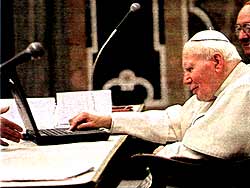 Le Pape excuse et  pardonne les crimes de l'Eglise